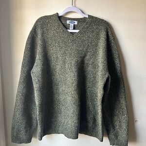 Old Navy Men's V-Neck Sweater